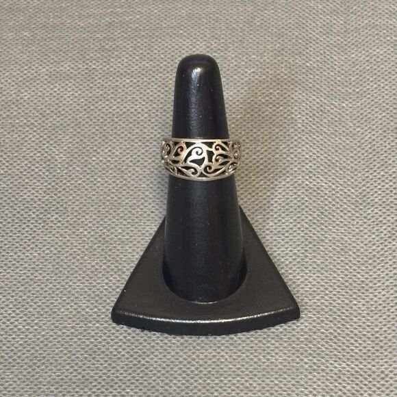 Vintage Ring 25 Sterling Silver Filigree Scroll Openwork Band Ring Size 6 - Picture 1 of 8